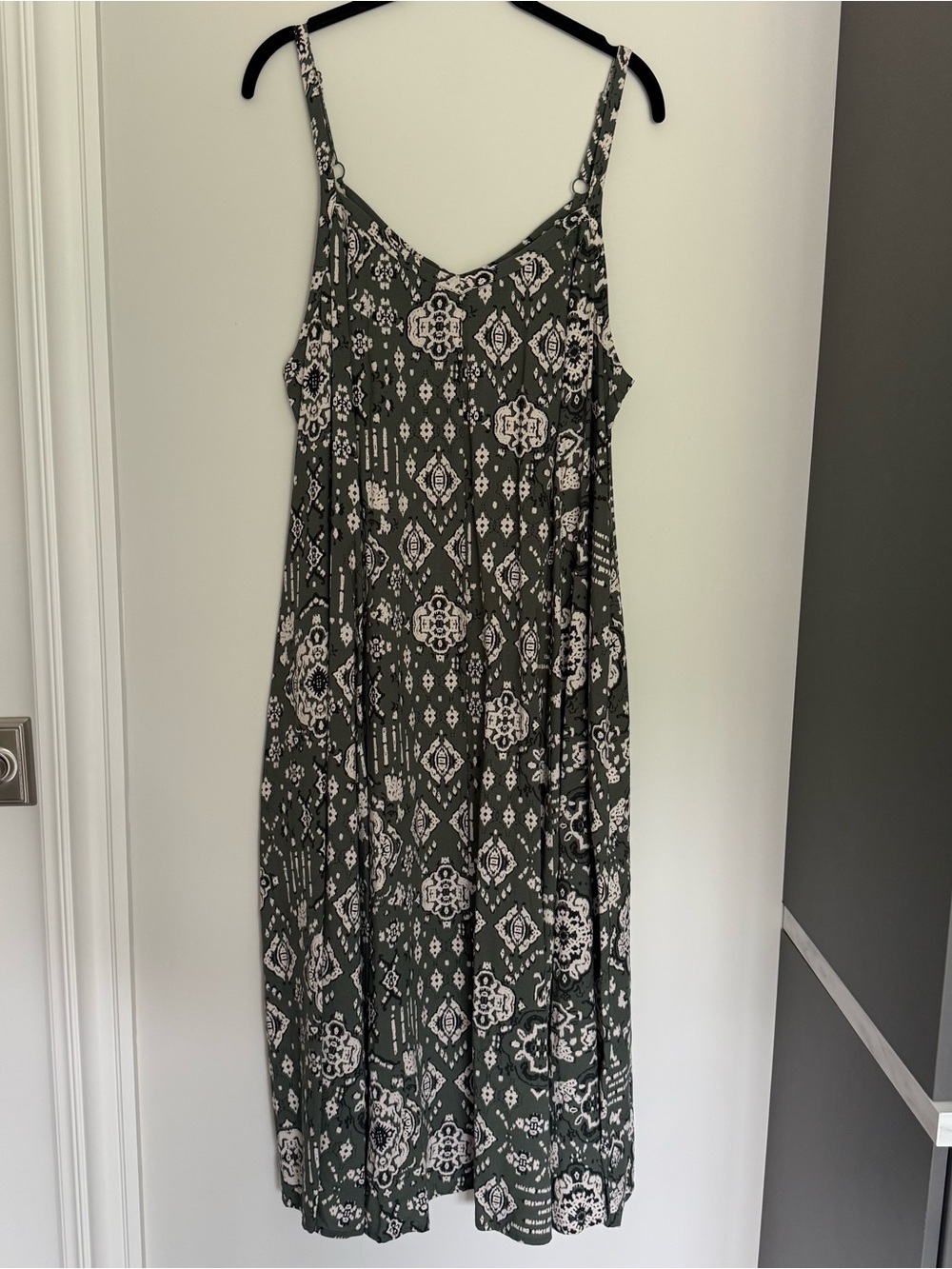NEW Olive Green Printed Spaghetti Strap Midi Dress